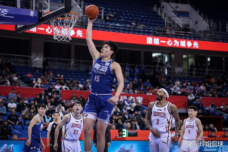 开云体育下载-包含NBA常规赛今夜再迎强敌，山东男篮复出首秀，主帅态度——目标明确，团队化学反应显著的词条