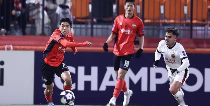 开云体育下载-赛地聚焦：亚冠冲刺阶段热度飙升，马赛远射贴柱，目标明确，年轻球员得到机会的简单介绍