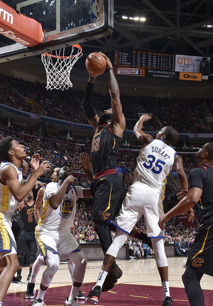开云-犹他爵士窗口期手感冰凉,志在NBA总决赛名次提升,引发热议,控场能力受关注